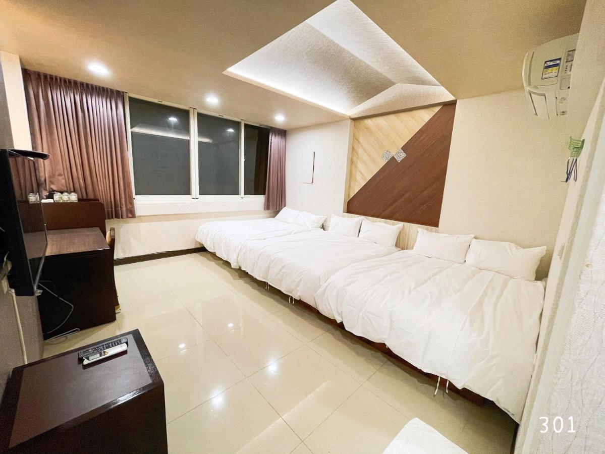 花見你民宿-近東大門夜市 Hualien Dış mekan fotoğraf
