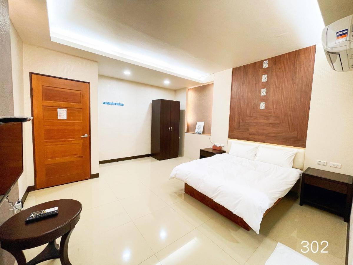 花見你民宿-近東大門夜市 Hualien Dış mekan fotoğraf